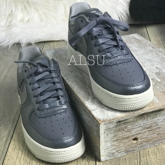 Nike Air Force 1’07 PRM Light Carbon W AUTHENTIC - Picture 2 of 7